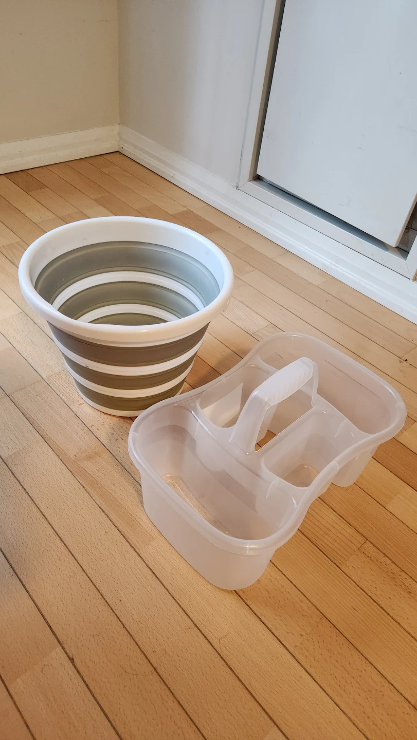 Collapsible Bucket and Plastic Caddy