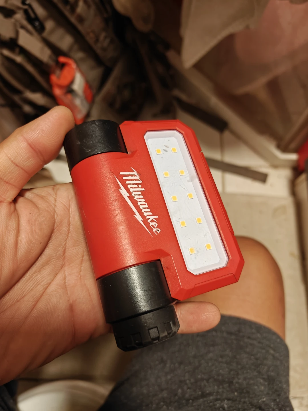 Milwaukee Rover USB Pivoting Flood Light 2114-21