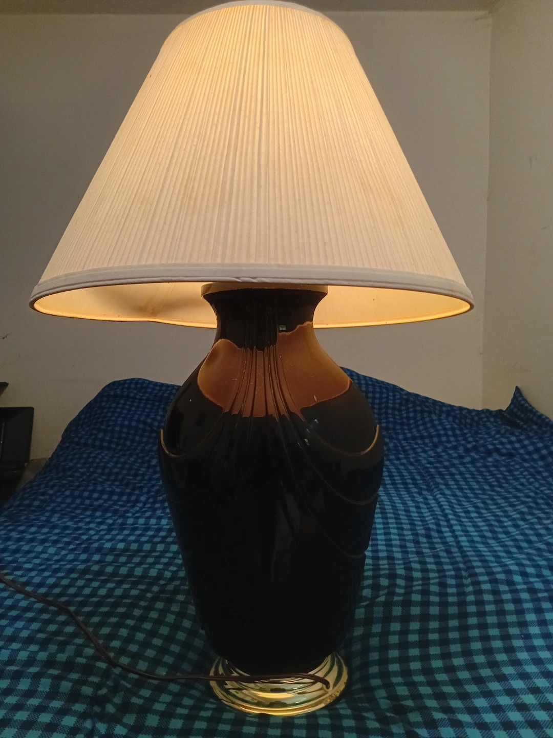 Black and gold ceramic table lamp - photo 2