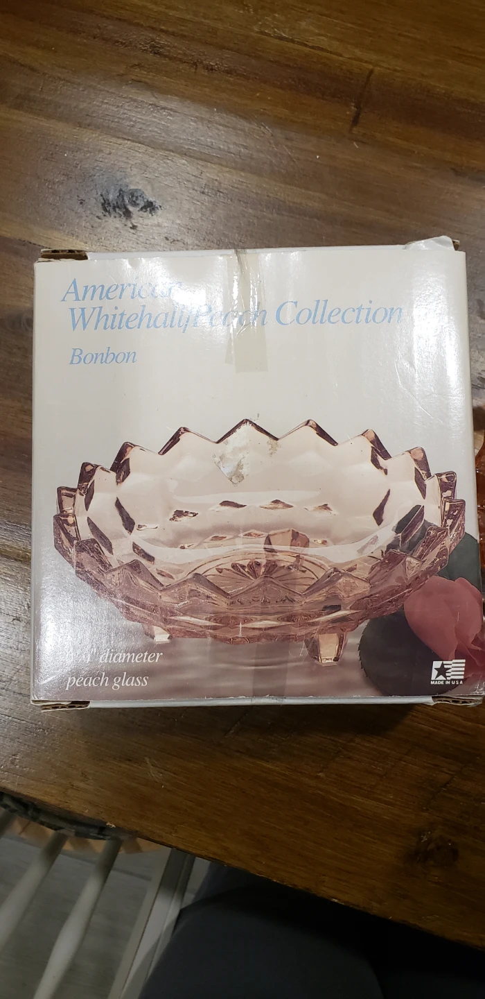 Indiana Glass American Whitehall Peach Bonbon Dish