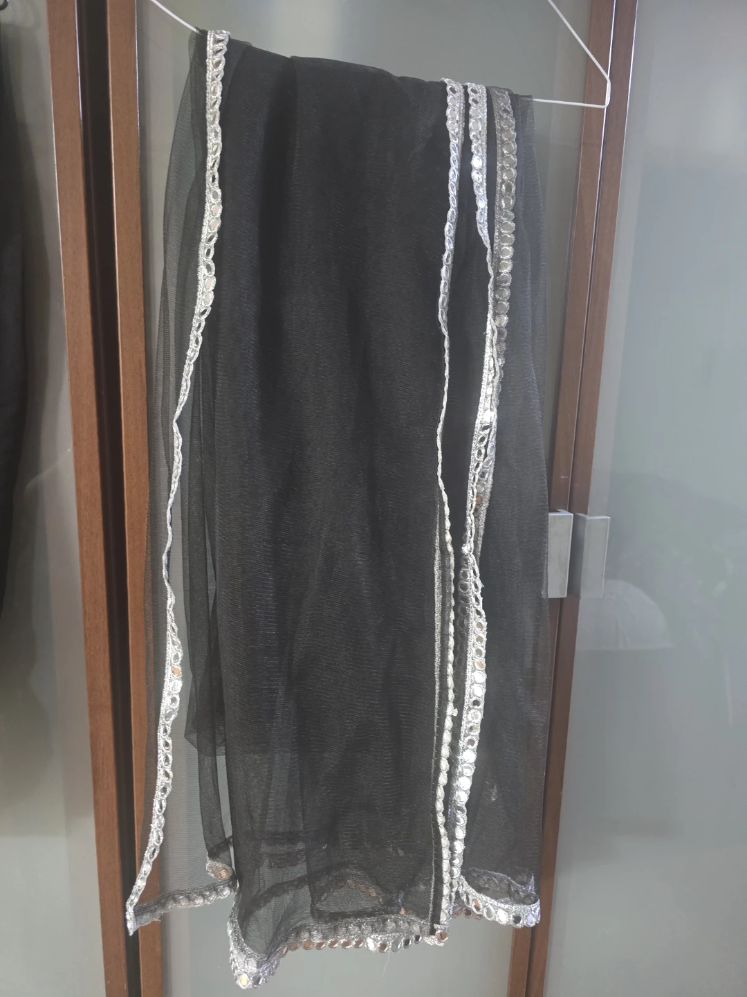 Beautiful Black Sequinned Kurta Set - photo 5
