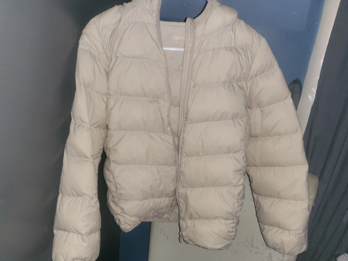 Deesho Puffer Jacket Beige