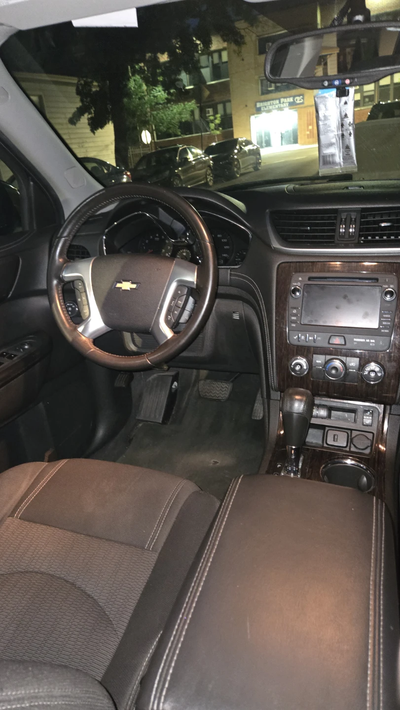 Chevrolet Traverse - photo 3