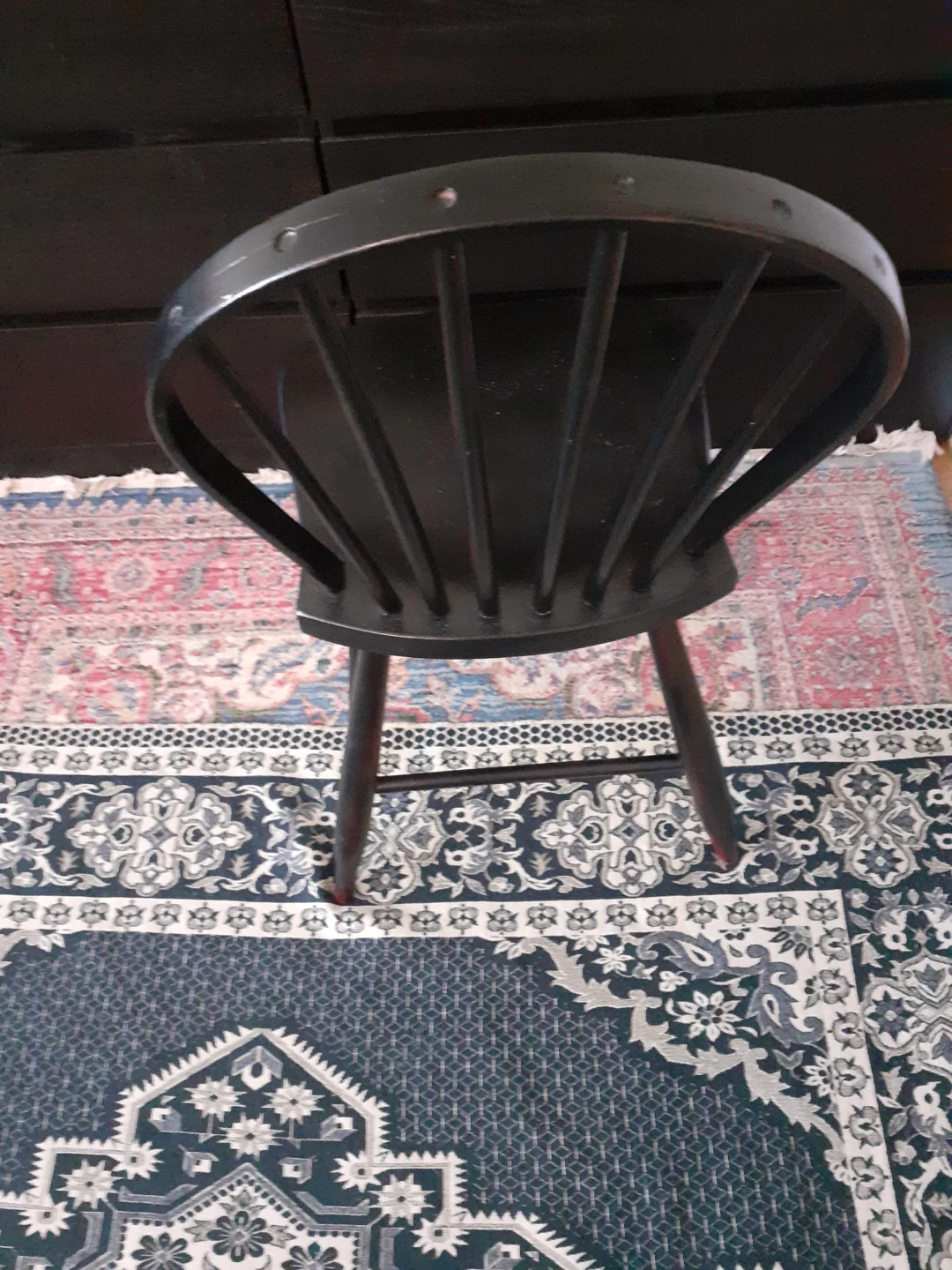 Black Windsor style wooden chair - photo 3