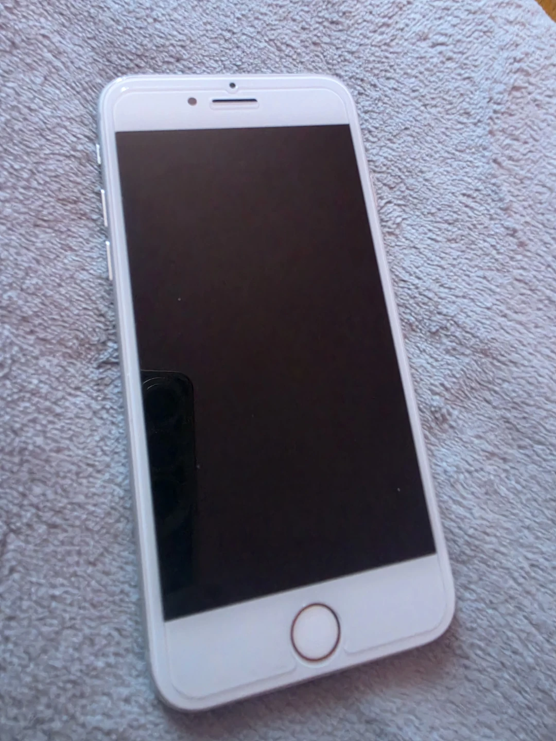 Apple iPhone 8 (Bypassed) - photo 2