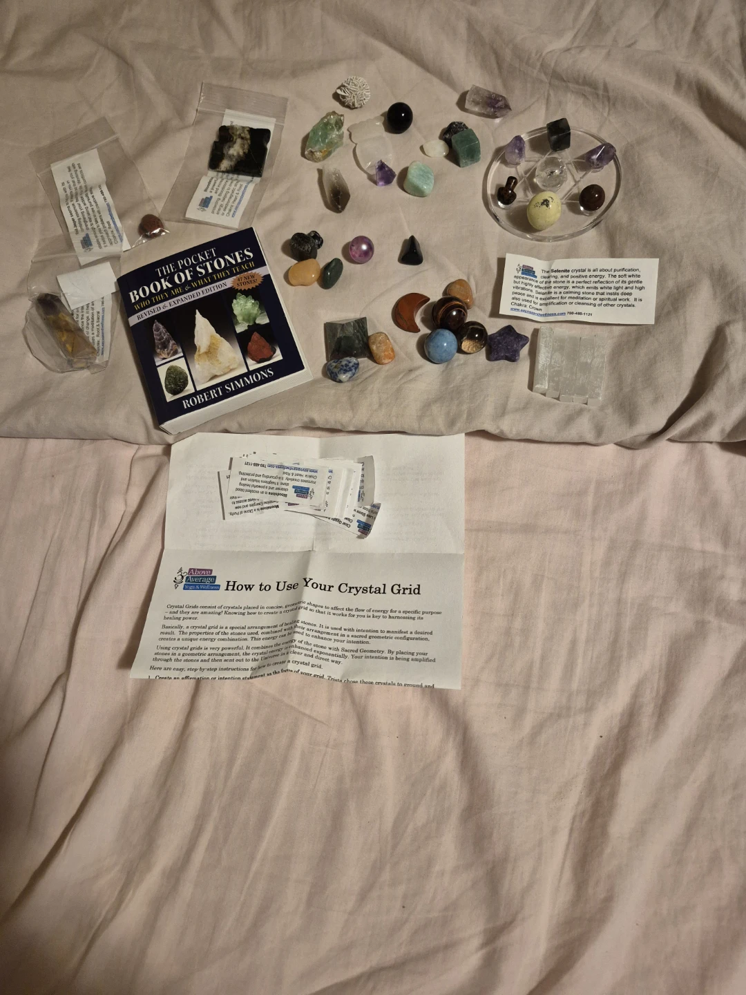 Crystals, crystal book and pendulum - photo 5