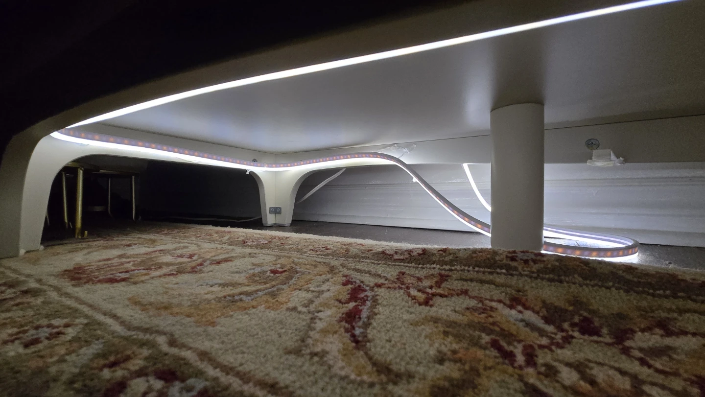 Under cabinet light - photo 3
