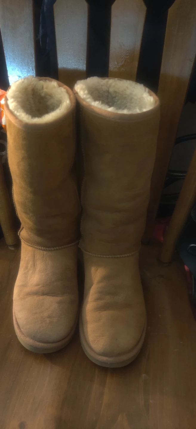 UGG Australia Classic Tall Boots - Chestnut