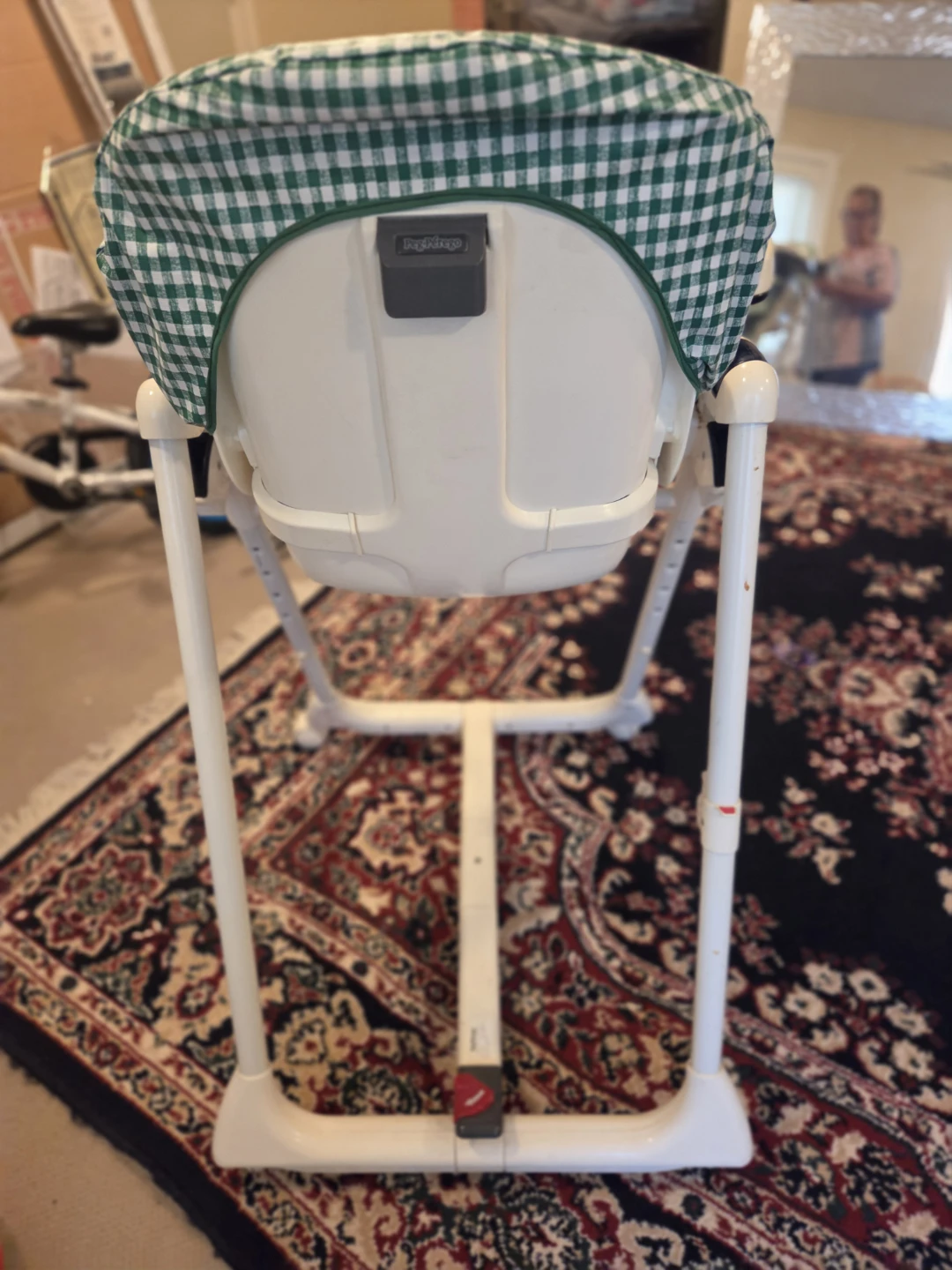 Peg Perego high chair with green checkered seat - photo 2