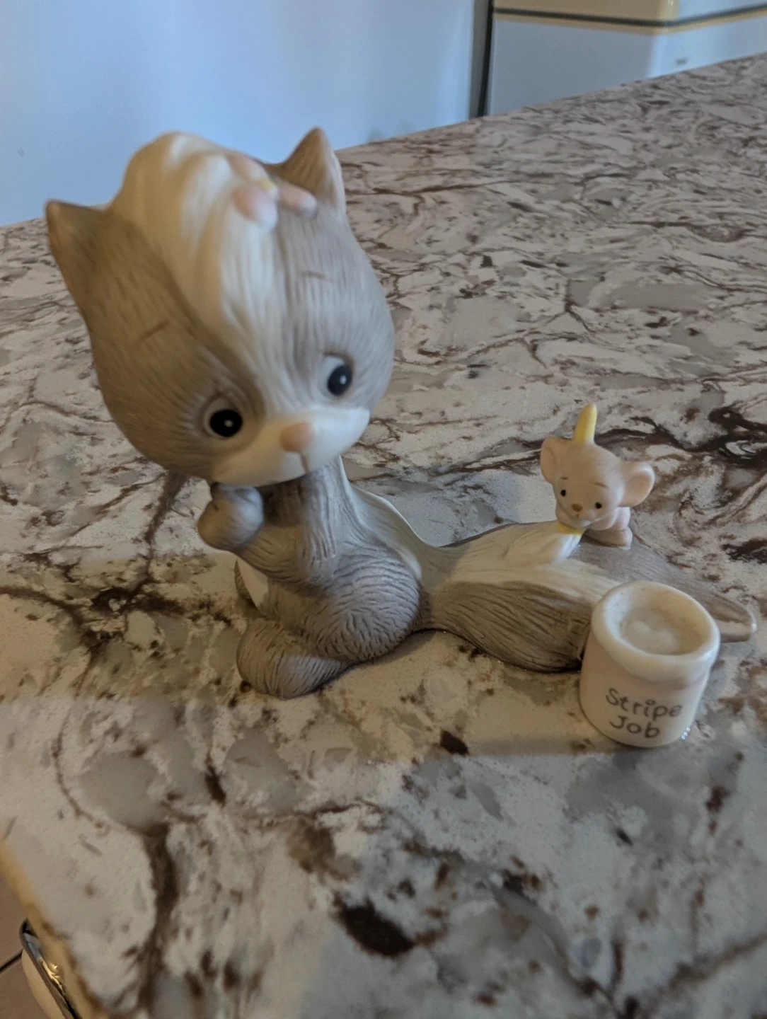 Precious Moments Figurine - Stripe Job - photo 2