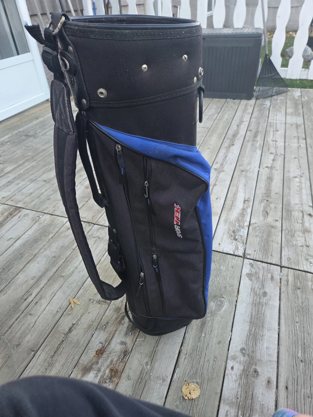 Sport-Tek Golf Bag