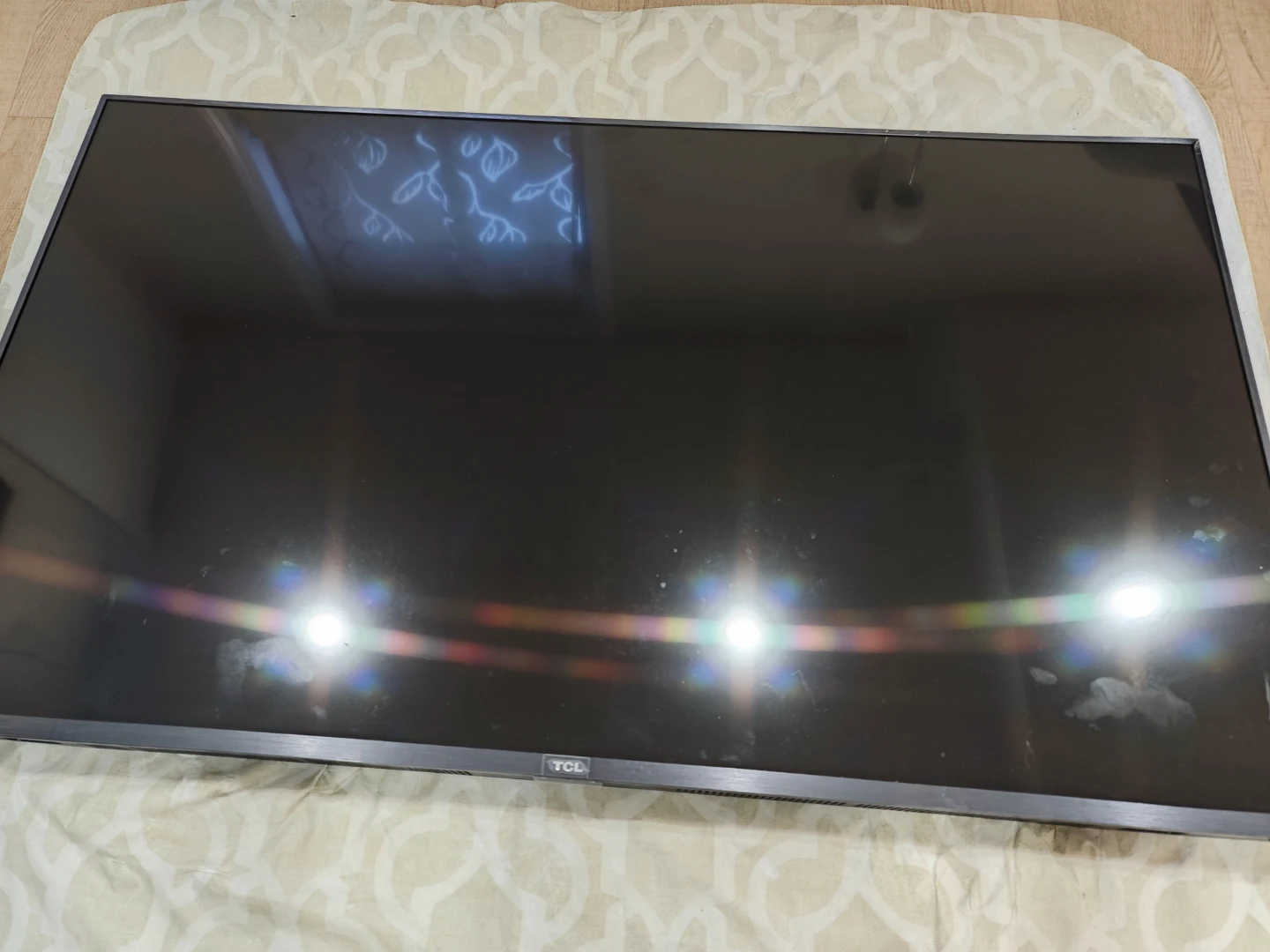 For parts or repair. TCL 55R617-CA 55-inch 4K TV