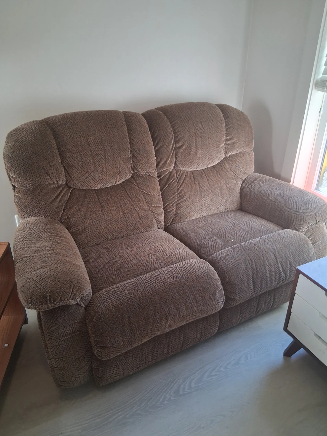 LAZY-BOY Brown Reclining Loveseat