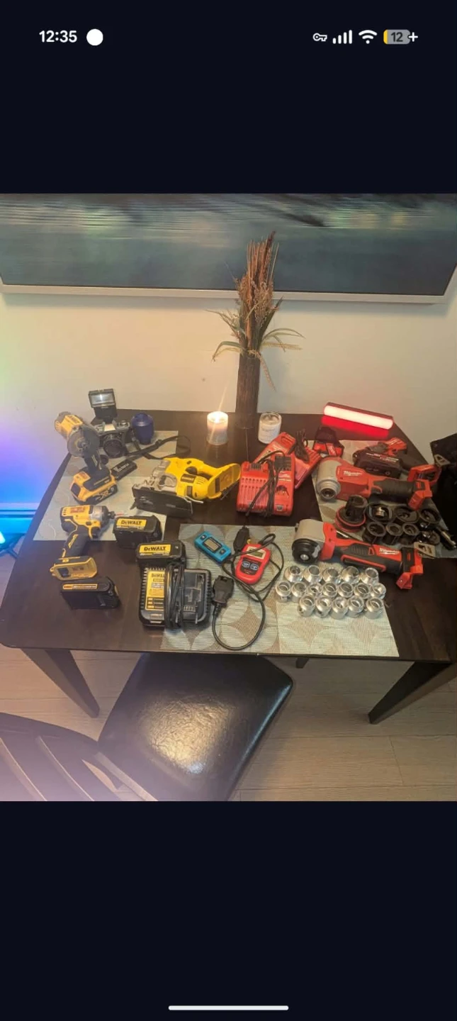 Milwaukee and DeWalt cordless power tools - photo 4