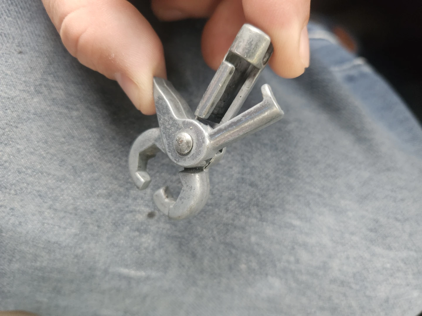 Metal tensioner tool - photo 2