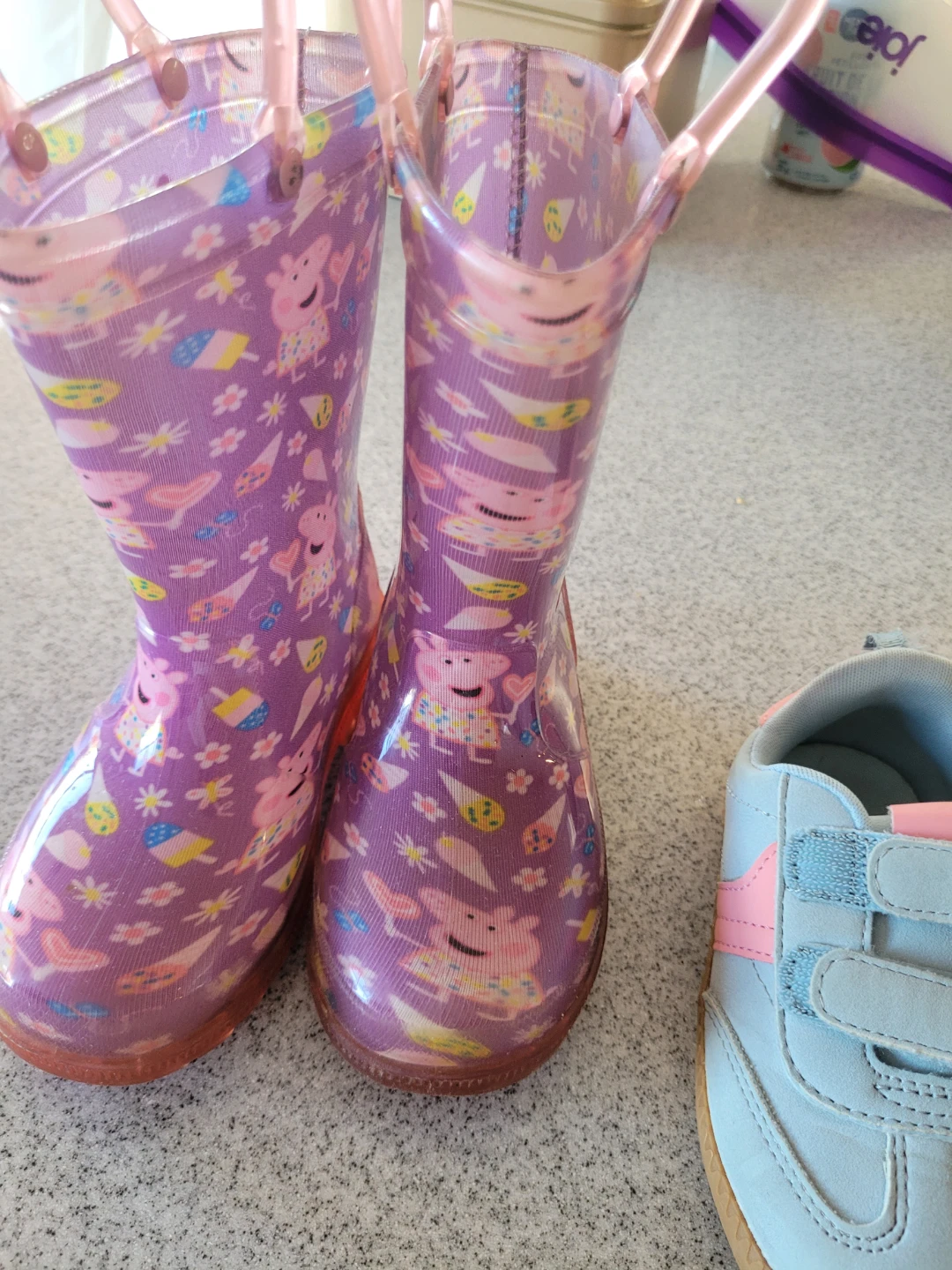 Peppa Pig rain boots and sneakers size 7 - photo 3
