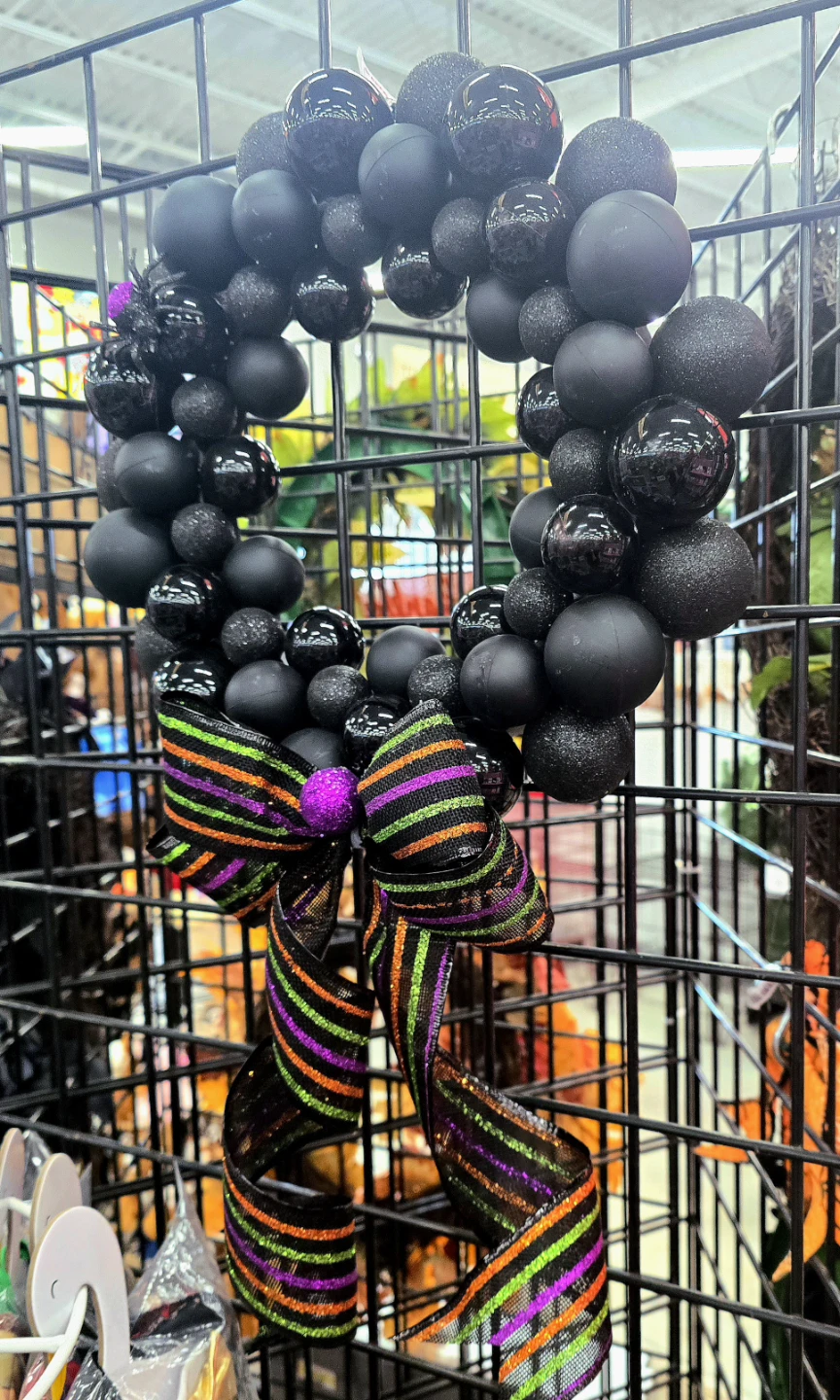 Halloween Black Ornament Wreath