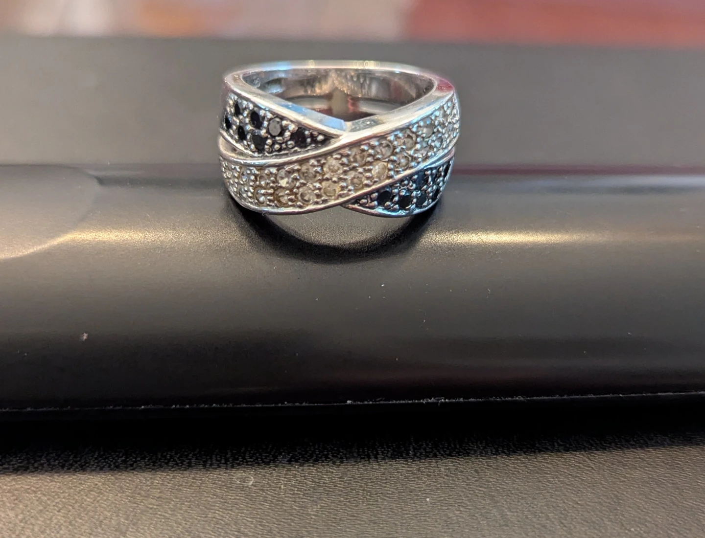 Crossover Pave Style  .925 Ring