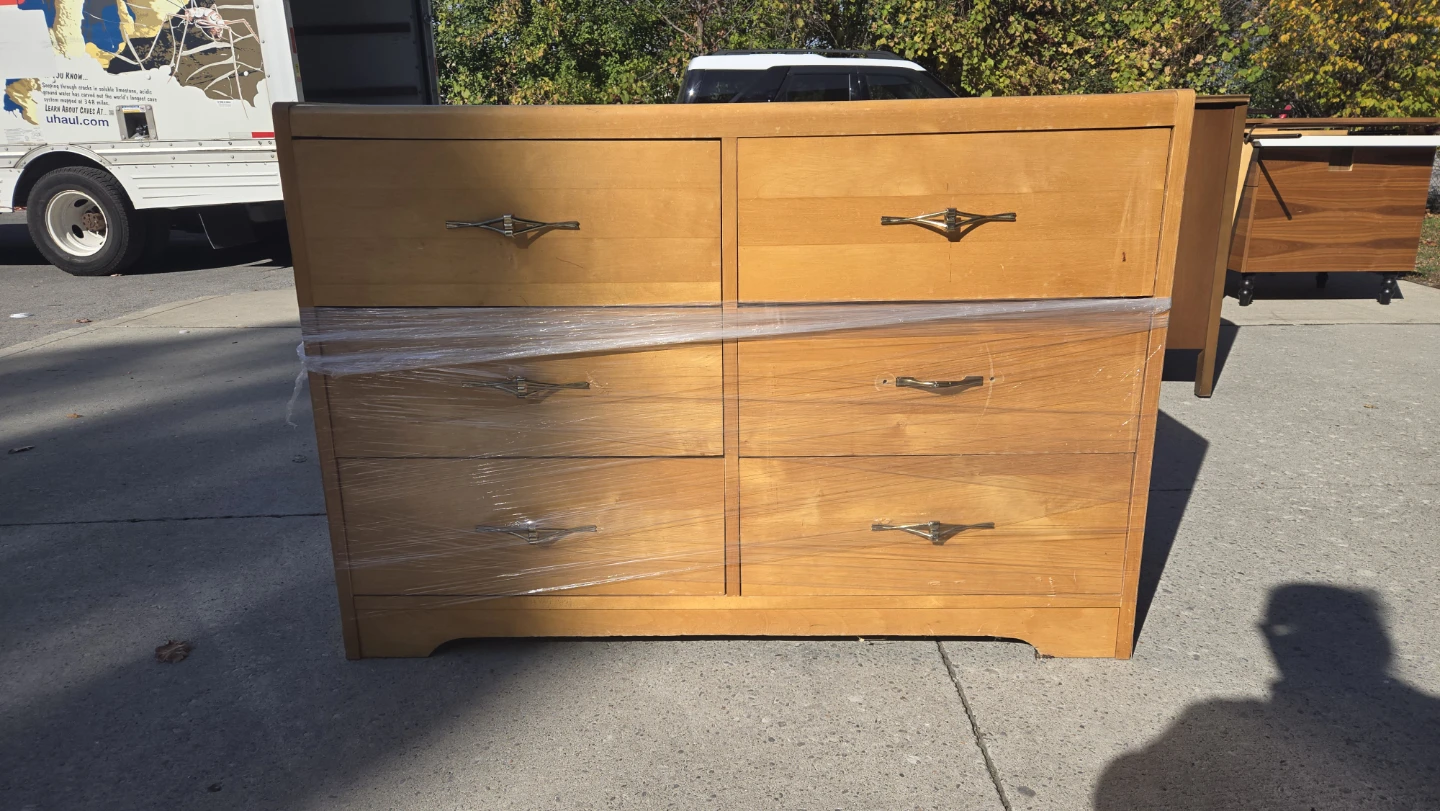 Wooden 6-Drawer Dresser - photo 2
