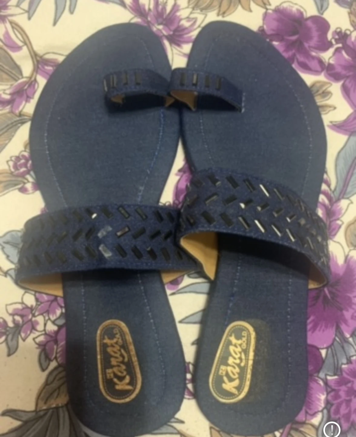 Karat Gold Navy Blue Flat Sandals 👻