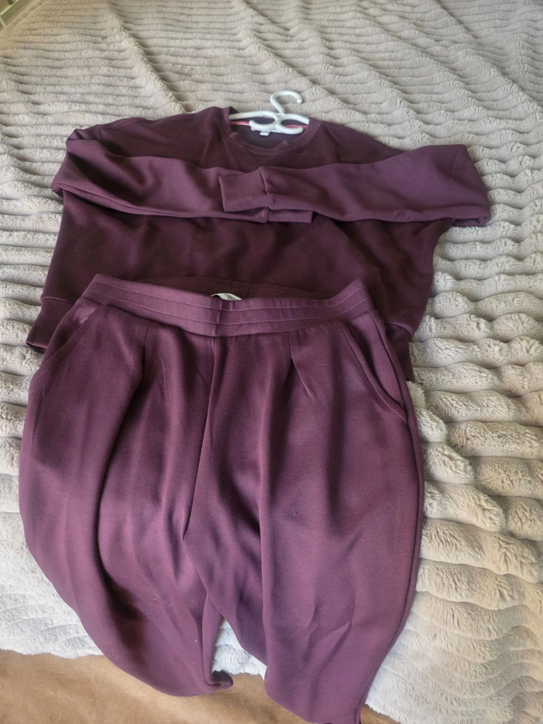 Toboggan Burgundy Sweat Set