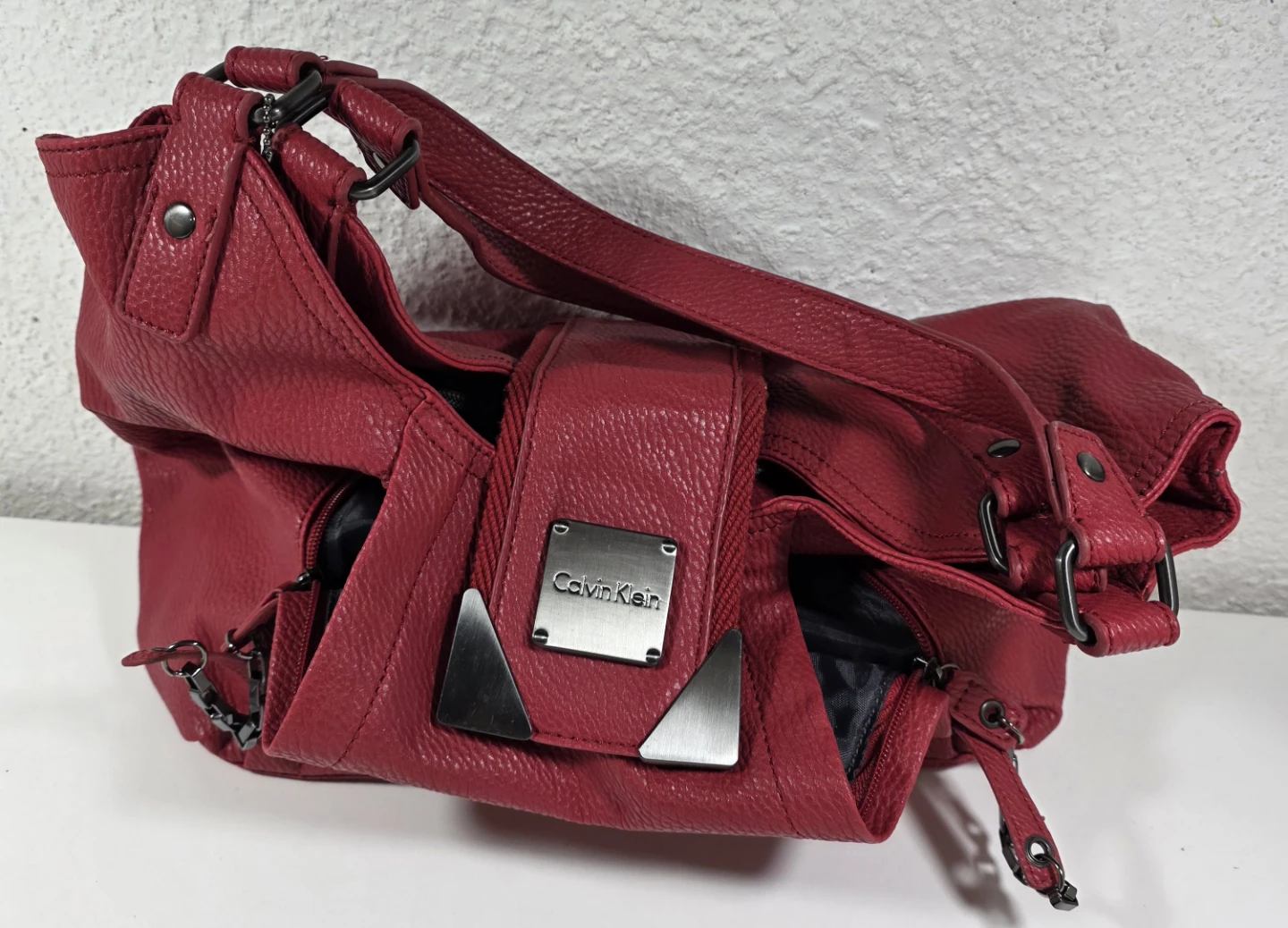 Calvin Klein Red Shoulder Bag - photo 2