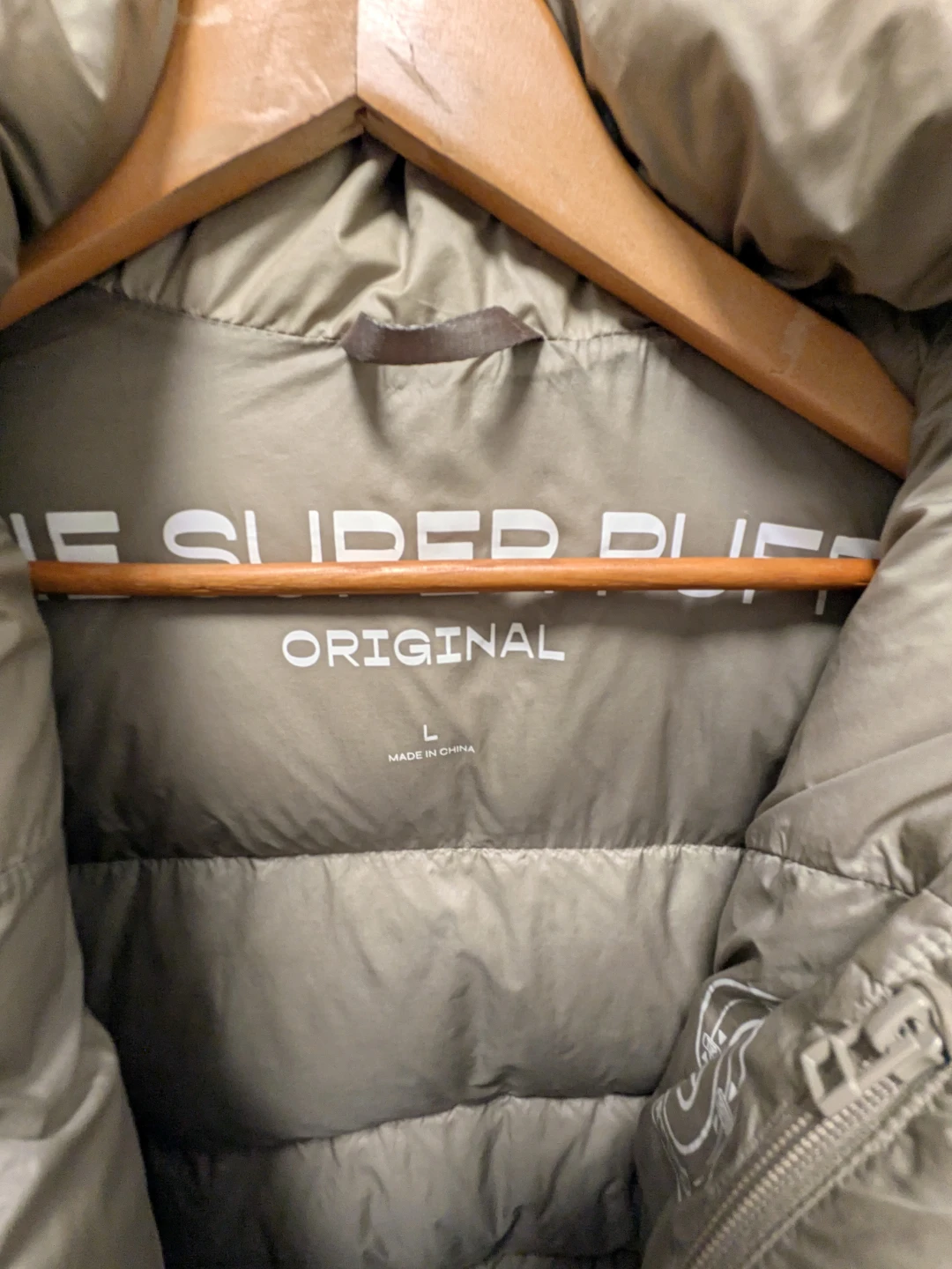 Aritzia The Super Puff Original Corduroy Jacket - photo 3
