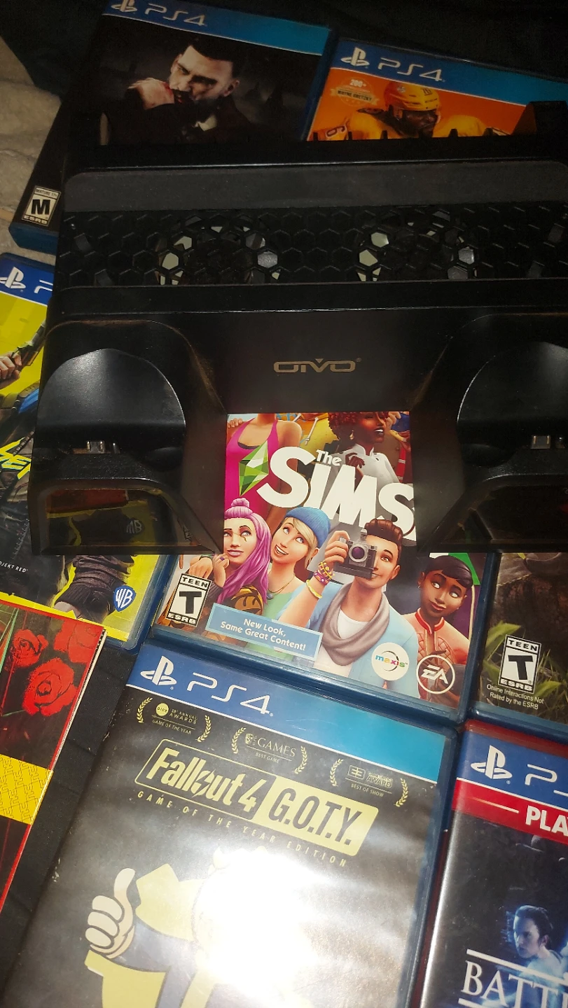 PS4 Console with Oivo Charging Stand and 20+ Games - photo 3