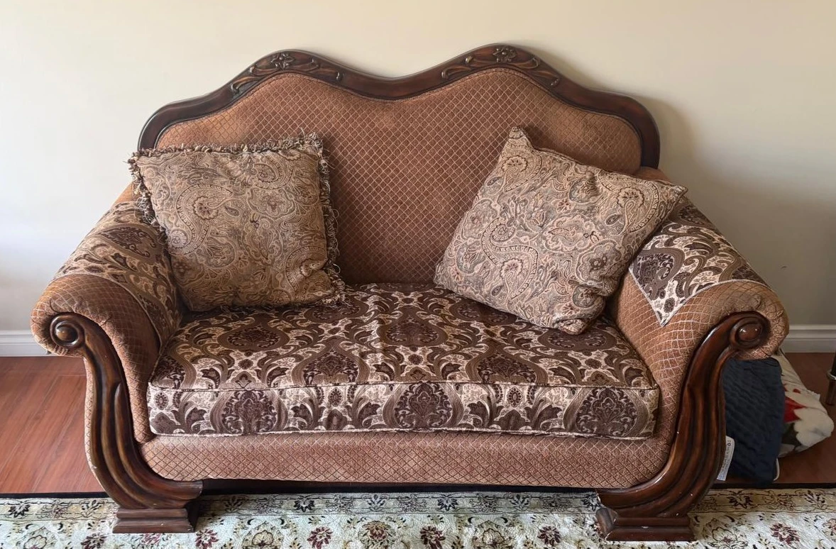 Classic Brown Loveseat