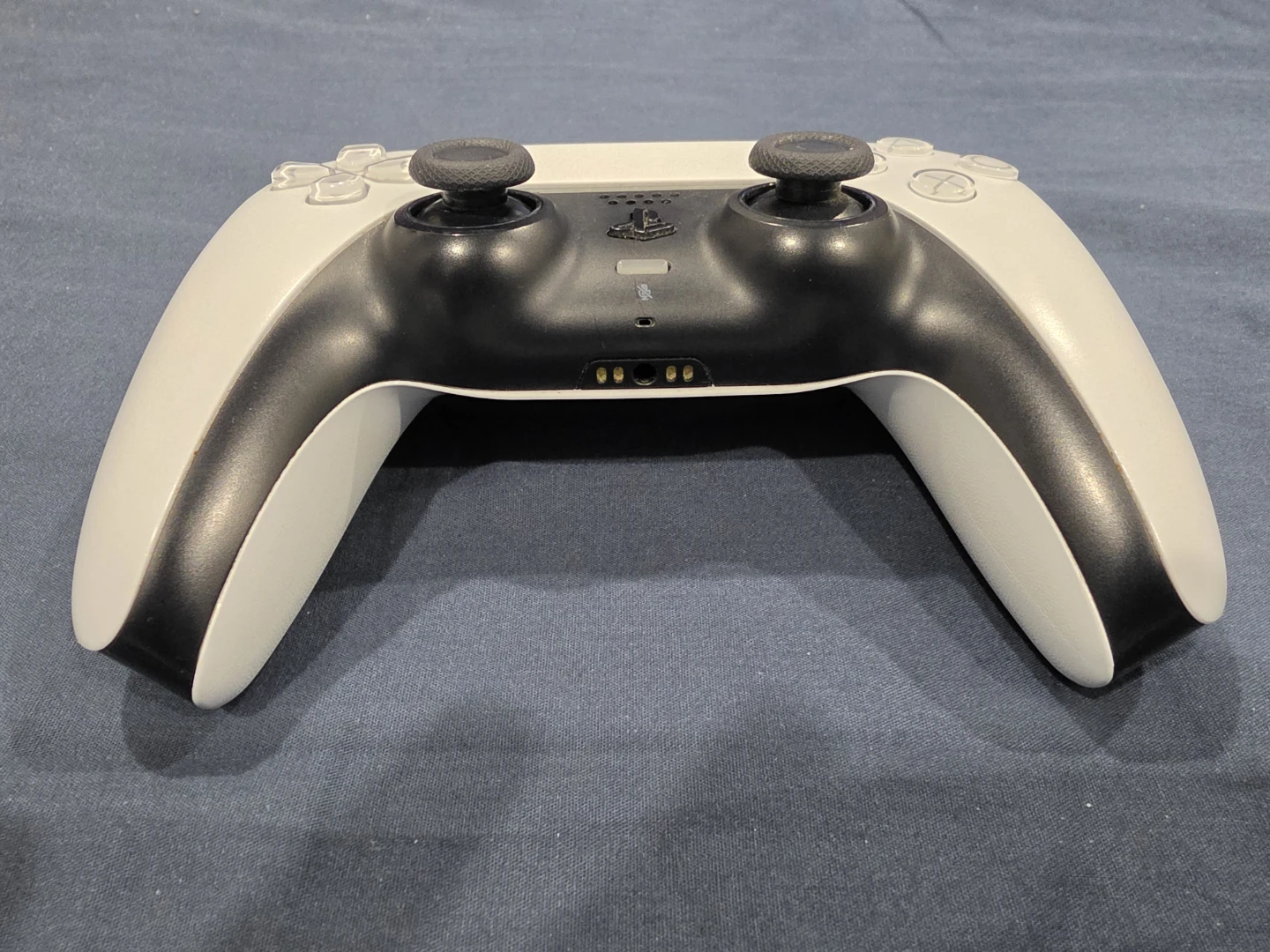PlayStation 5 DualSense Wireless Controller - photo 5