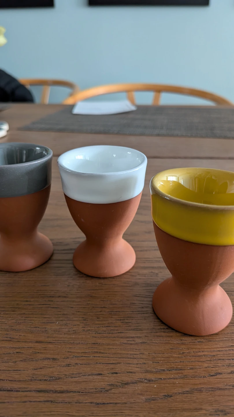 Set of 4 Colourful Terracotta Egg Cups - photo 2