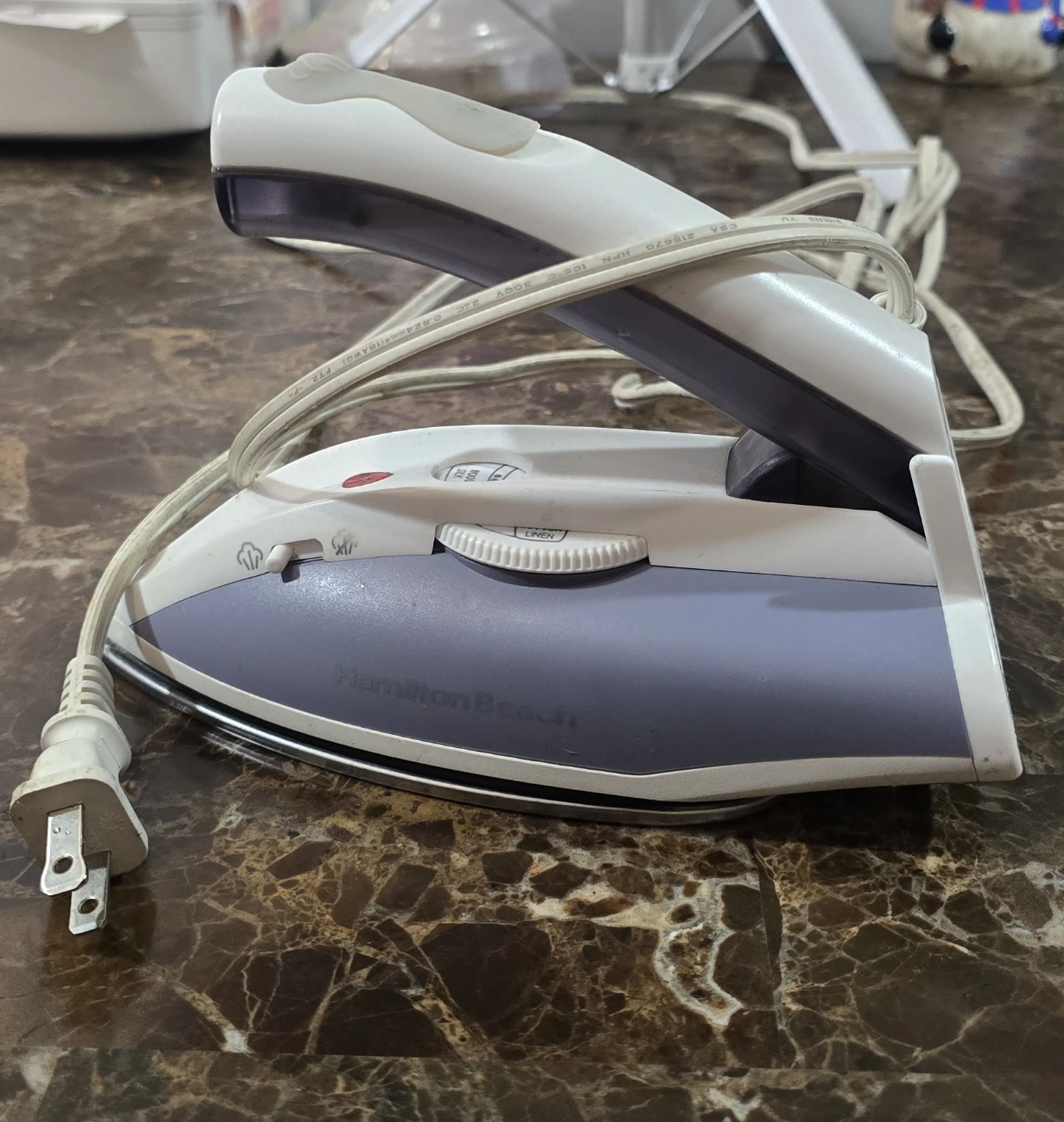 Travel edition Hamilton Beach Steam Iron