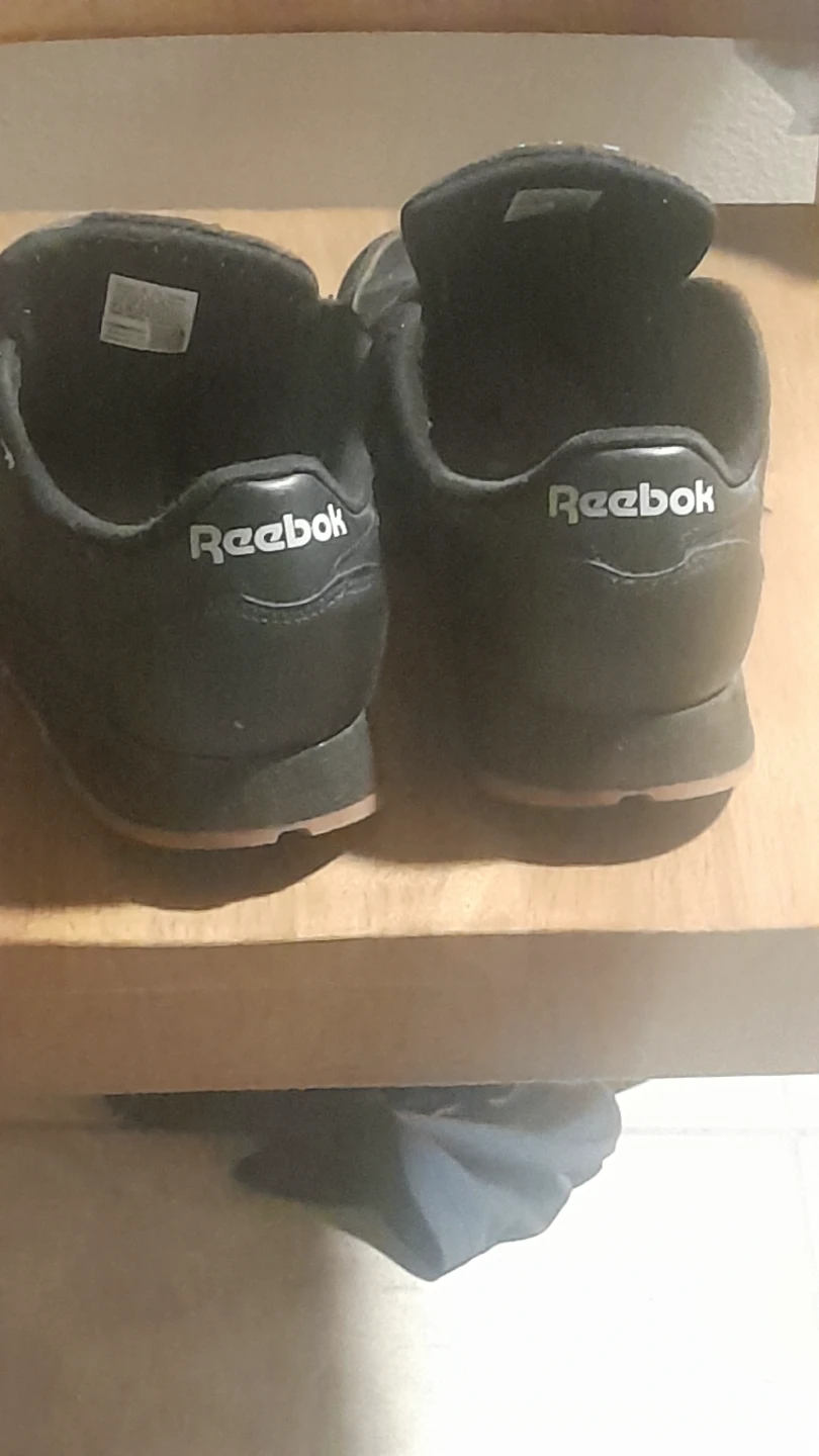 Reebok Classic Black Sneakers - photo 2