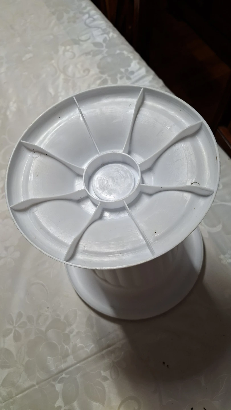 White Plastic Pedestal Planter - photo 4