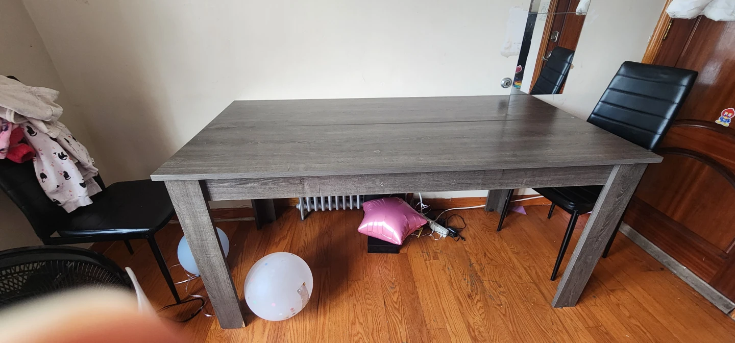 Dark Wood Grain Dining Table
