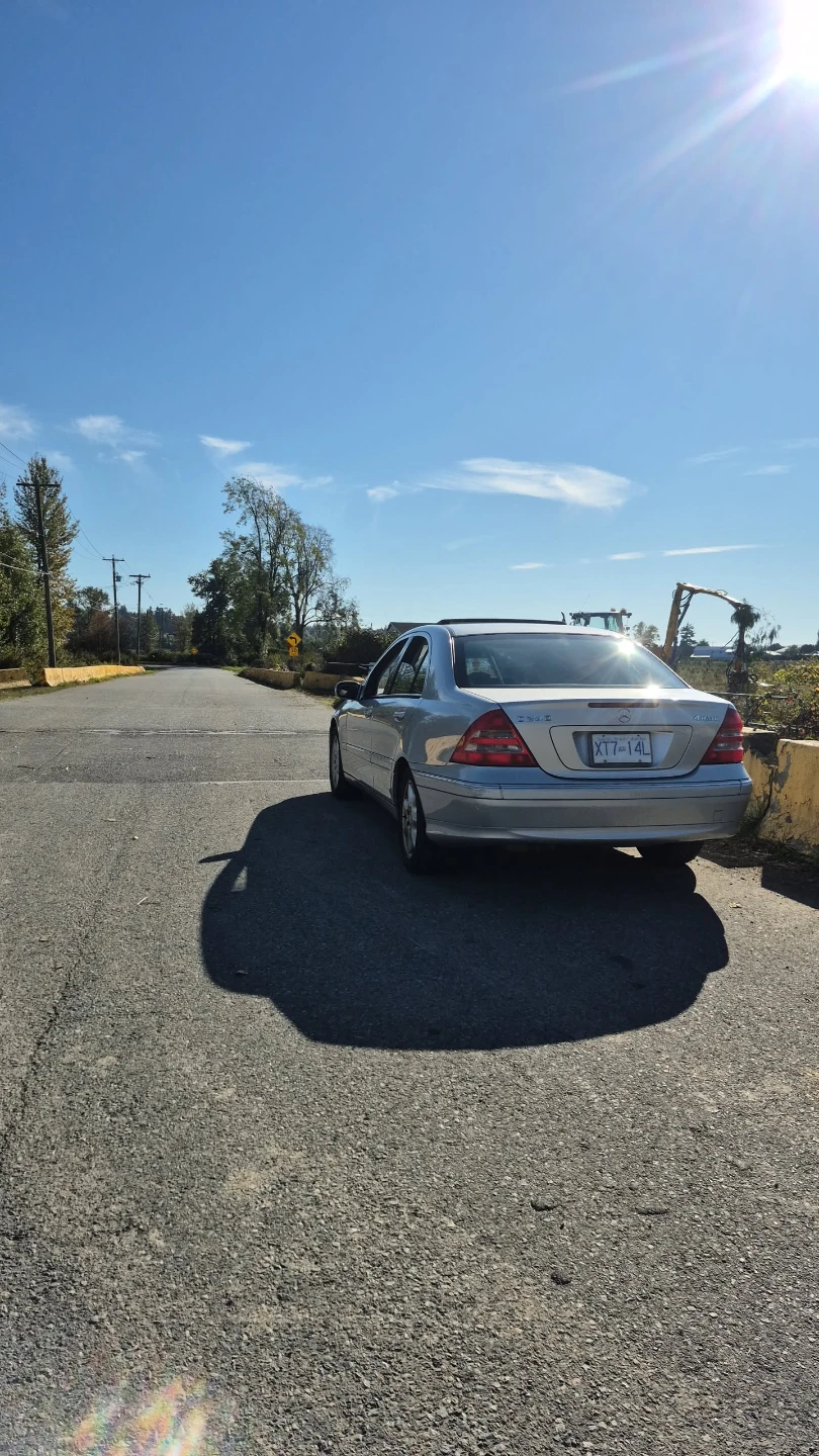 2004 mercedes c240 4MATIC - photo 4