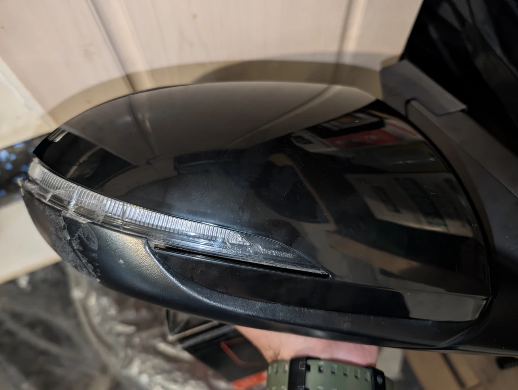 2019-2020 Hyundai Elantra Passenger Mirror Assembly (OEM) - photo 4