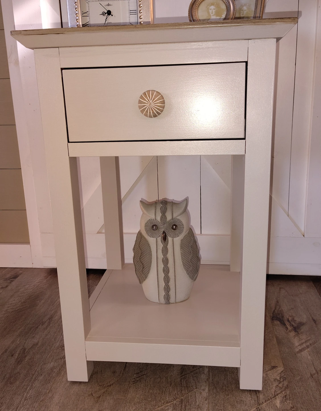 Bedside table with drawer - photo 4