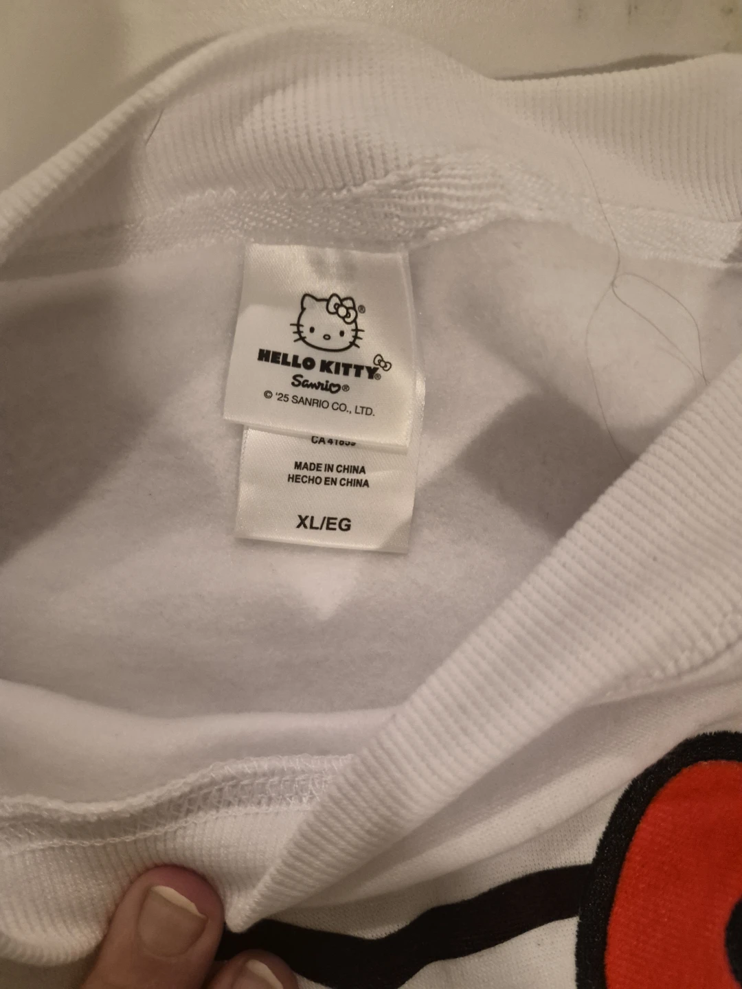 Hello Kitty White Sweatshirt XL - photo 3