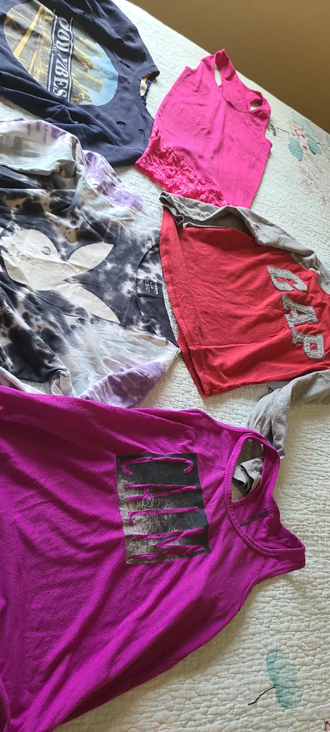 Assorted Women's Tops Bundle - photo 3
