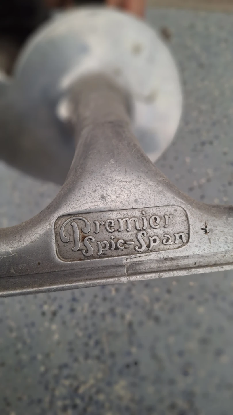 Vintage Premier Spic-Span Handheld Vacuum - photo 4