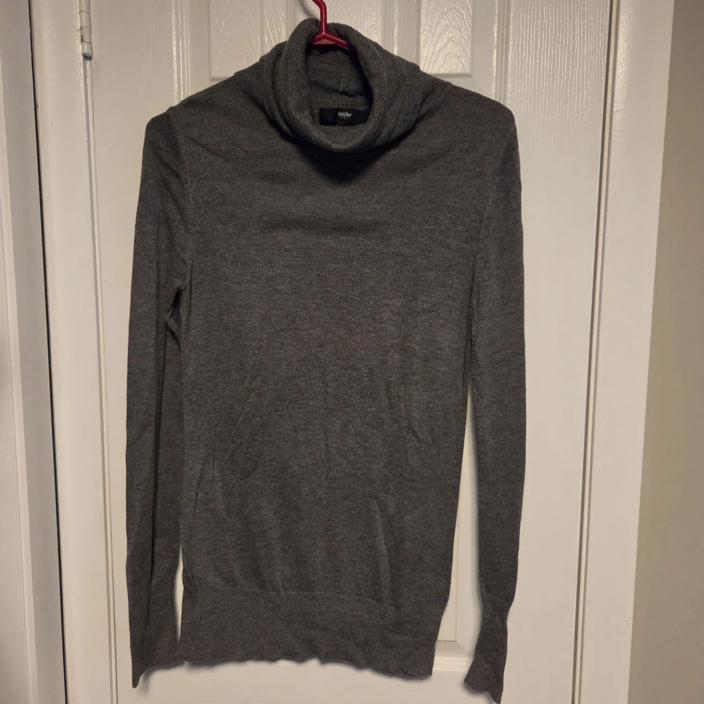 Mossimo grey turtleneck sweater