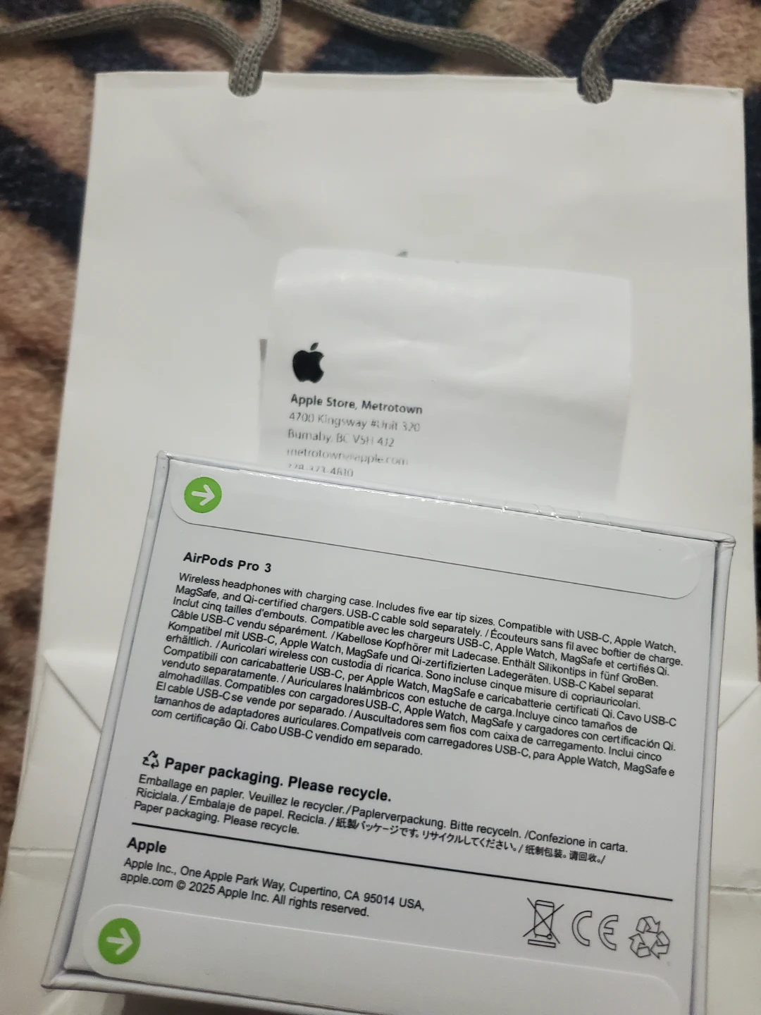 Apple AirPods Pro 3 Brand New - photo 3