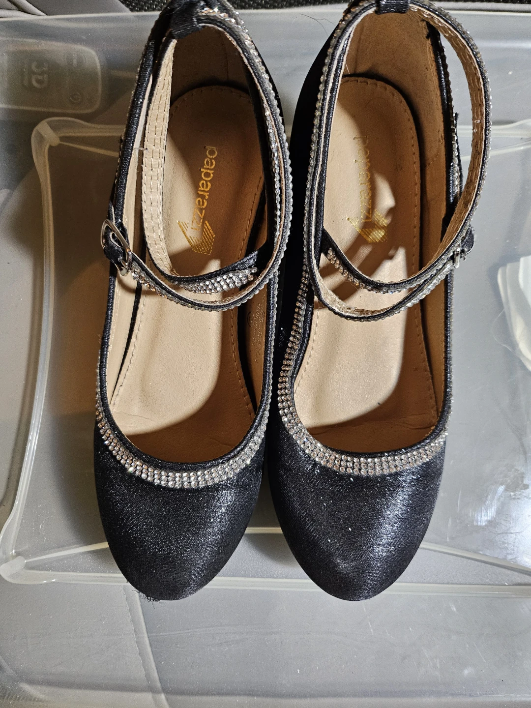 Girls Paparazzi Black Glitter Dress Shoes, size 3