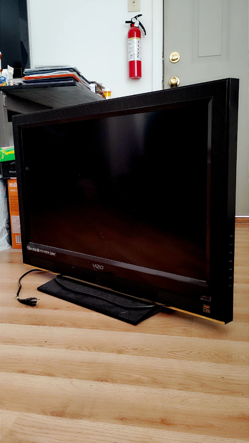 Vizio VOJ320F 32-inch 1080p HDTV - photo 2