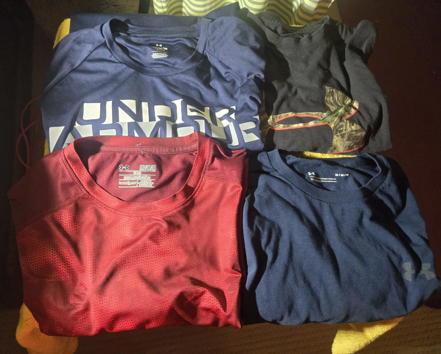 Men's Under Armour MEDIUM Clothing. 4 TEES & a Polo/Golf shirt. - photo 2