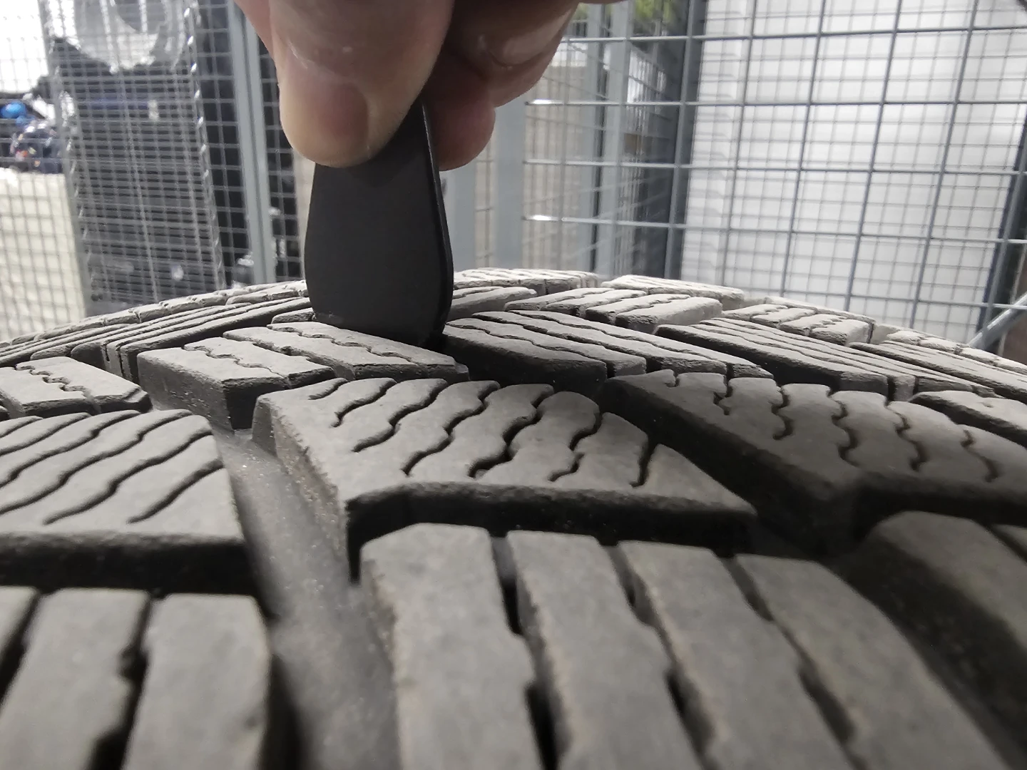 •2023 DOT Michelin X-Ice SUV + MSW Black Wheels 235/65R17 - photo 4