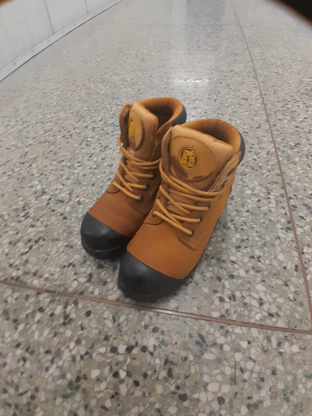 Tiger Safety Work Boots Women's Size 6 - photo 4
