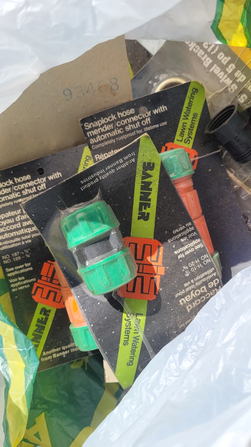 Snaplock hose menders