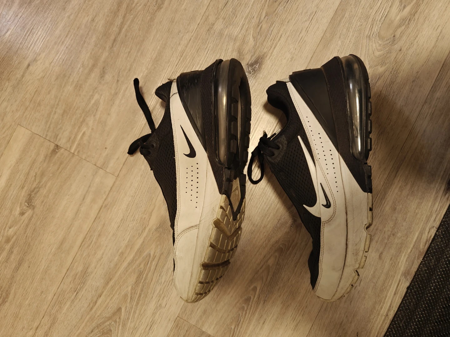 Nike Air Max Sneakers